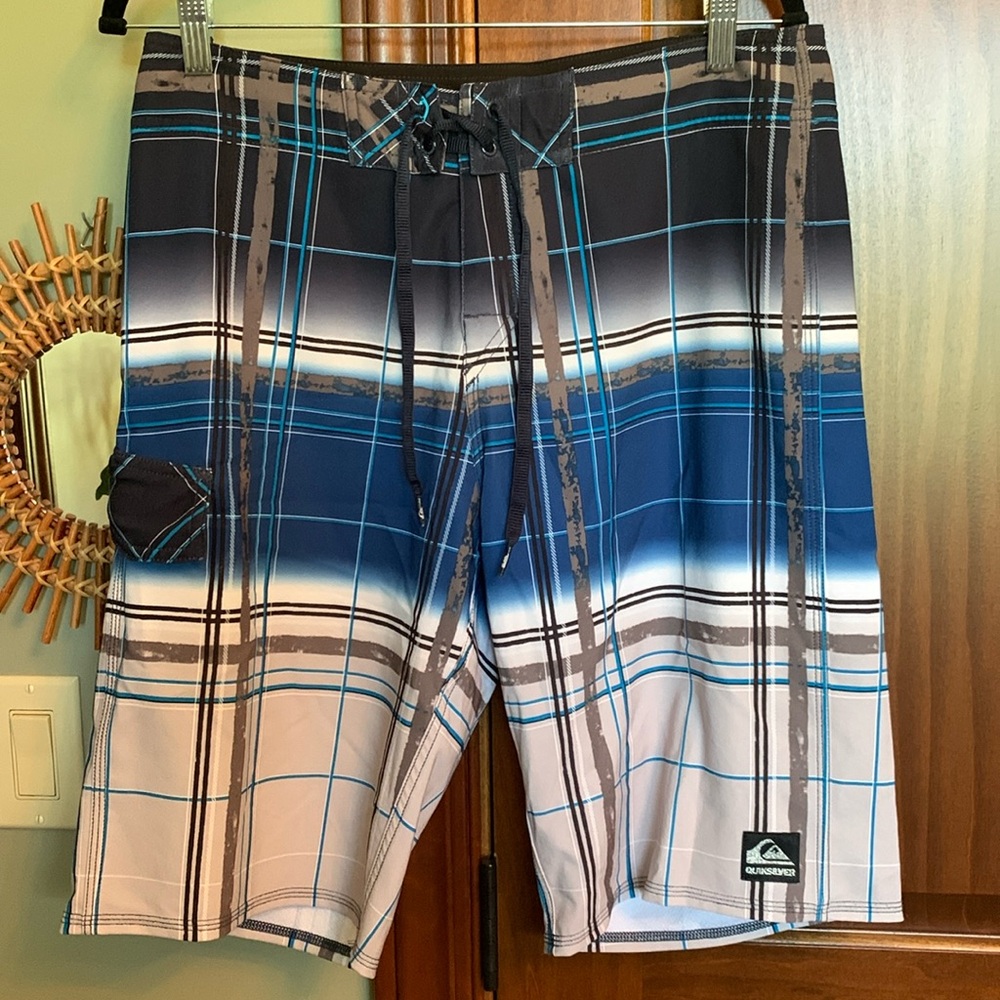 Quicksilver Cypher Series Men’s Boardshorts Size 32